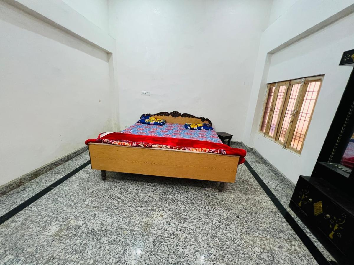 Shreenathji Haveli Hotel Naimisharanya Luaran gambar